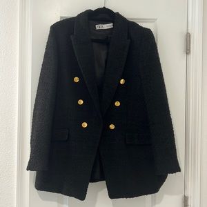 Black blazer, classy